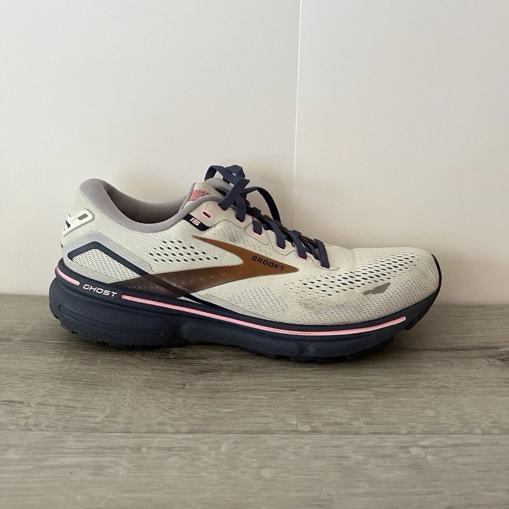 Brooks Ghost 15 Womens Running Shoes Size 8.5 White Blue Pink Sneakers